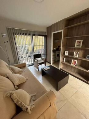Moderno y cálido departamento